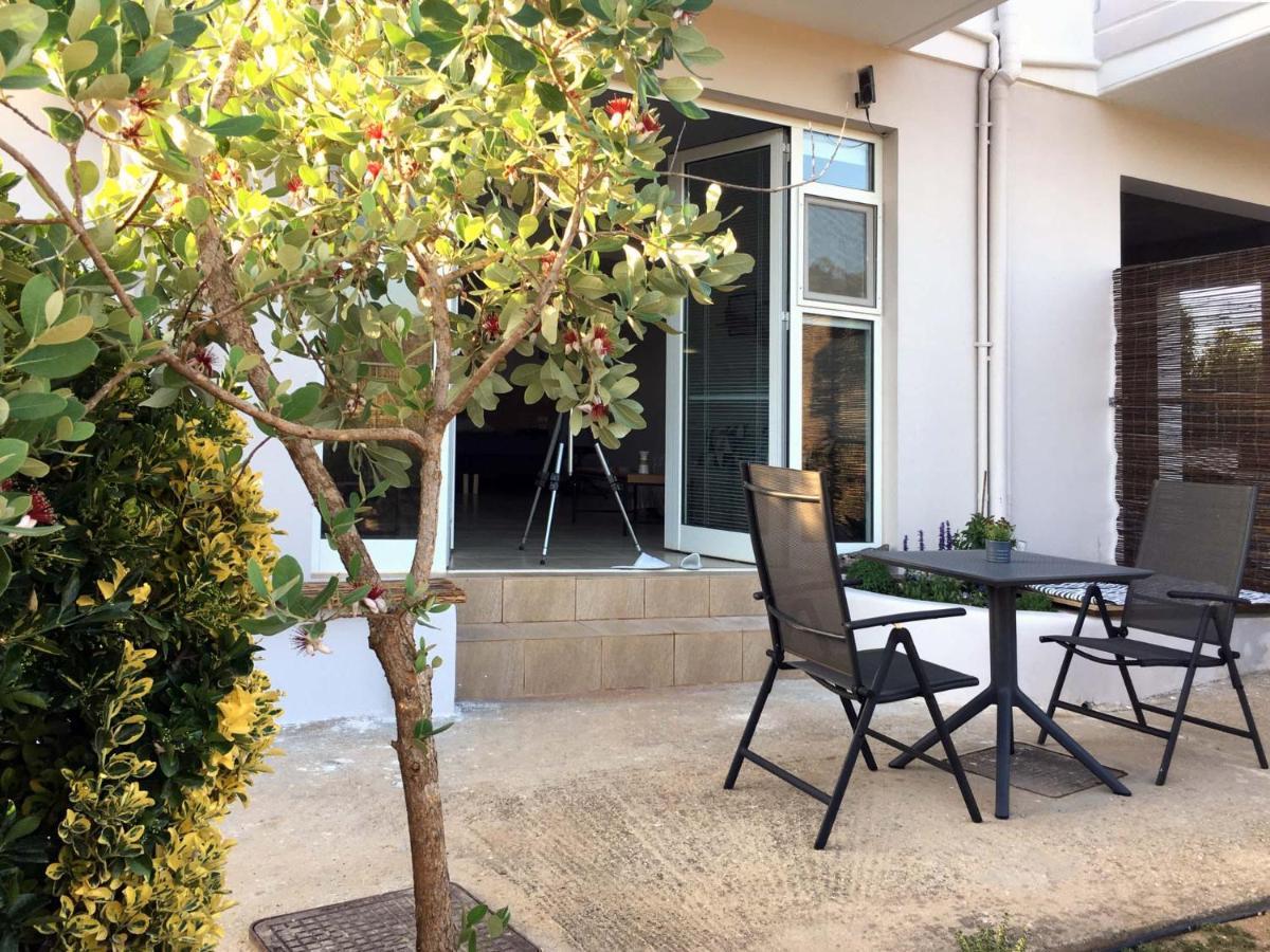 Livingfy Apt With Mountain View & Garden Vámos Exteriér fotografie